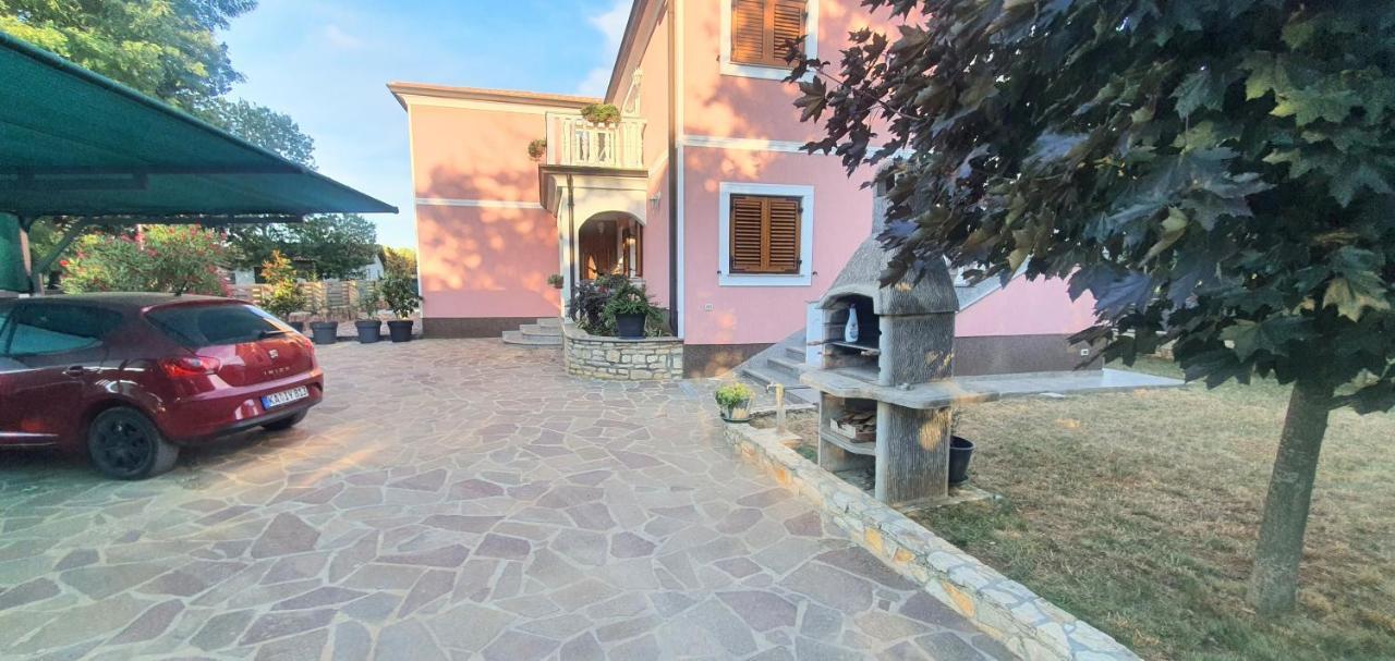Apartmani Radmila Nova Vas  المظهر الخارجي الصورة