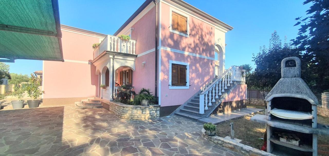 Apartmani Radmila Nova Vas  المظهر الخارجي الصورة