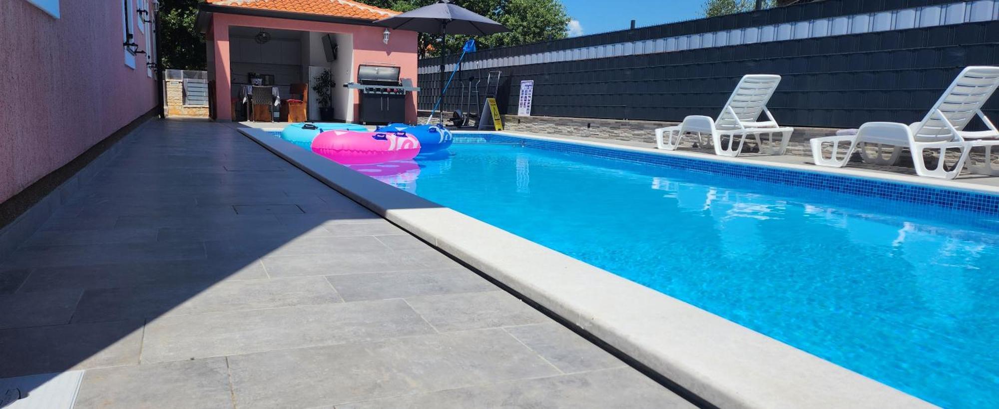 Apartmani Radmila Nova Vas  المظهر الخارجي الصورة