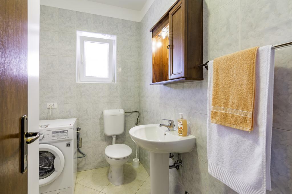 Apartmani Radmila Nova Vas  المظهر الخارجي الصورة