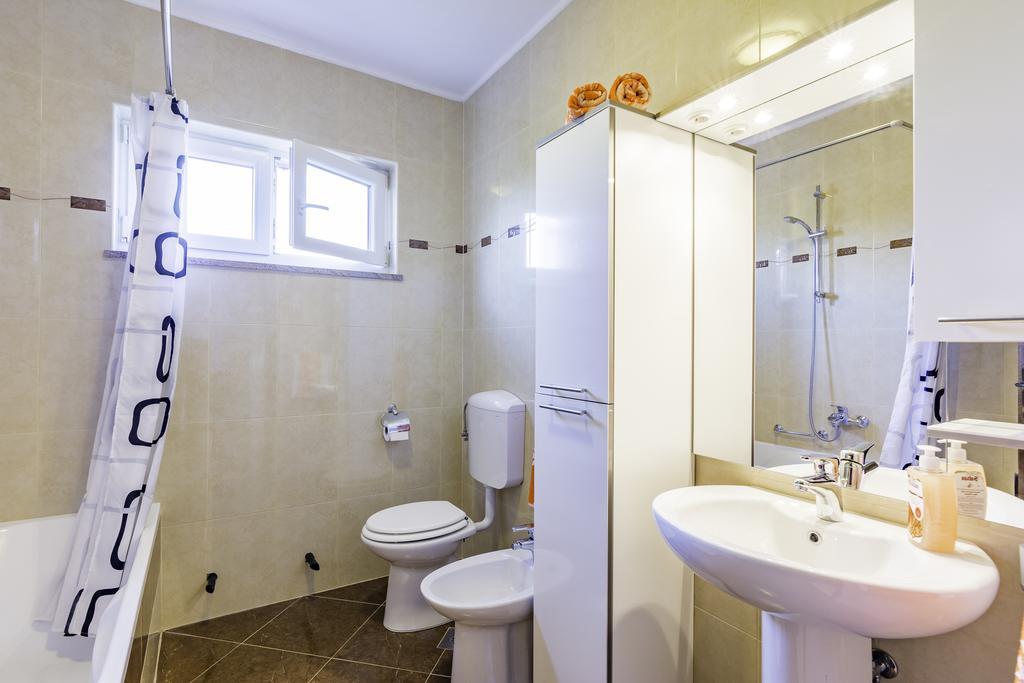 Apartmani Radmila Nova Vas  المظهر الخارجي الصورة
