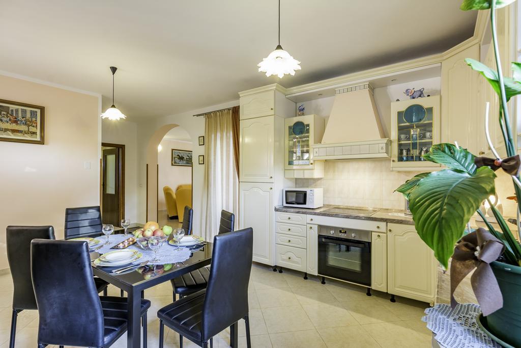 Apartmani Radmila Nova Vas  المظهر الخارجي الصورة